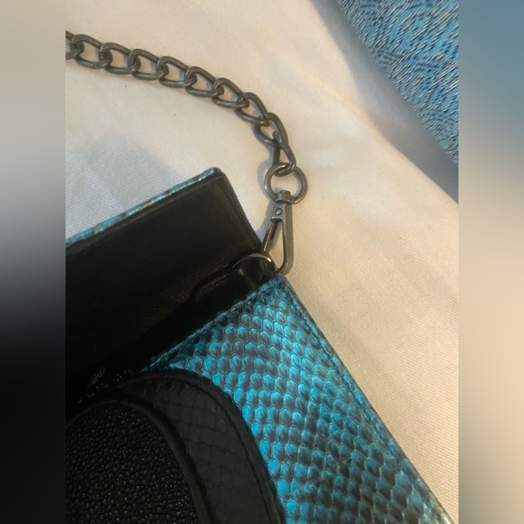 Khirma Python and Shagreen Bag Clutch w/ Shoulder Chain - Picture 3 of 10